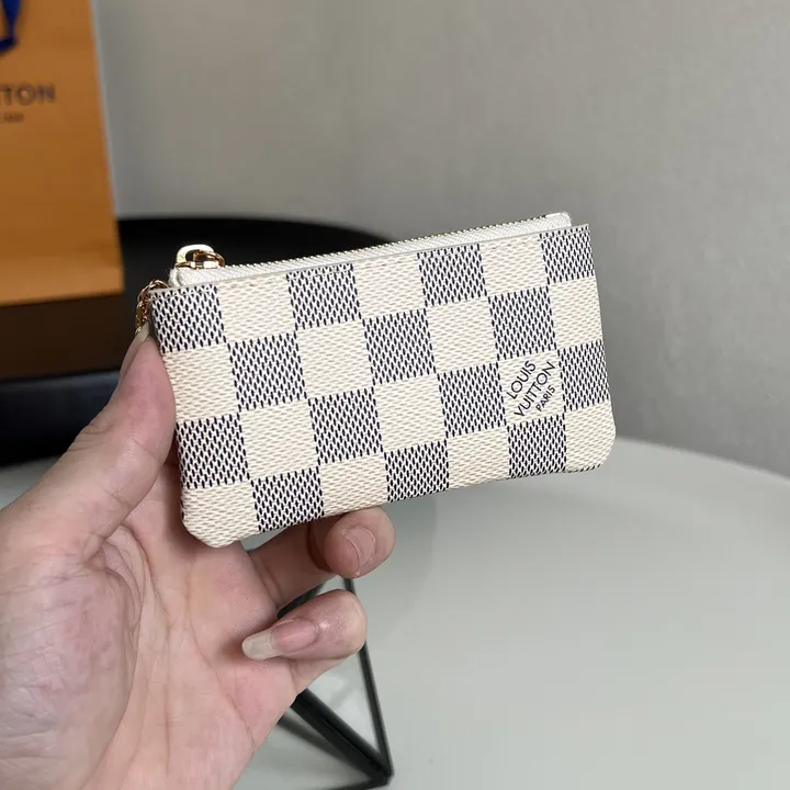 スーパーコピー ルイヴィトン キーホルダー