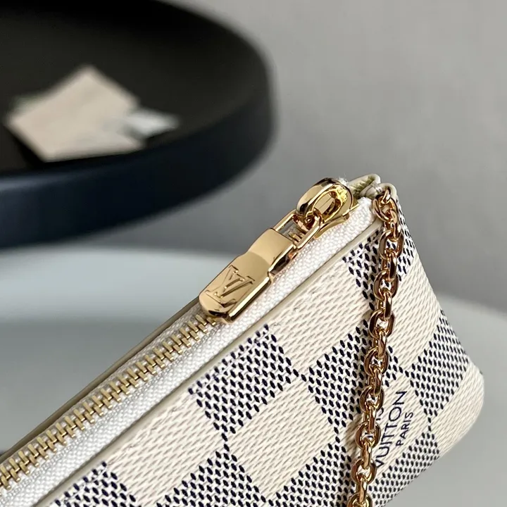 スーパーコピー ルイヴィトン キーホルダー