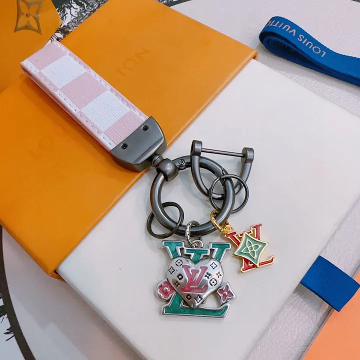 スーパーコピー ルイヴィトン キーホルダー