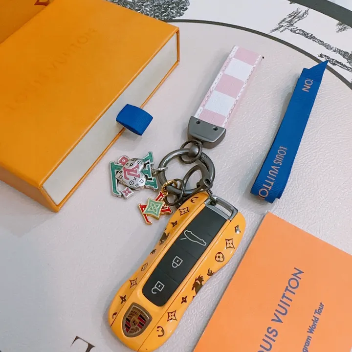 スーパーコピー ルイヴィトン キーホルダー