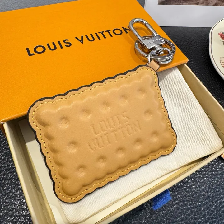 スーパーコピー ルイヴィトン キーホルダー