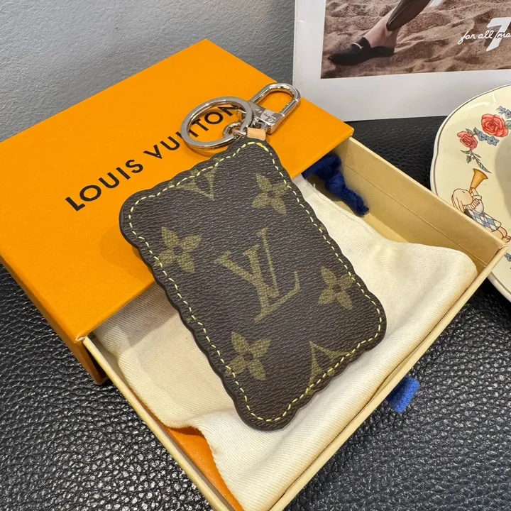 スーパーコピー ルイヴィトン キーホルダー