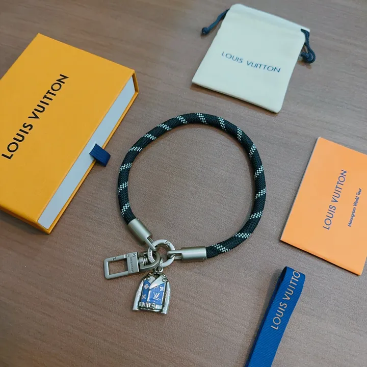 スーパーコピー ルイヴィトン キーホルダー