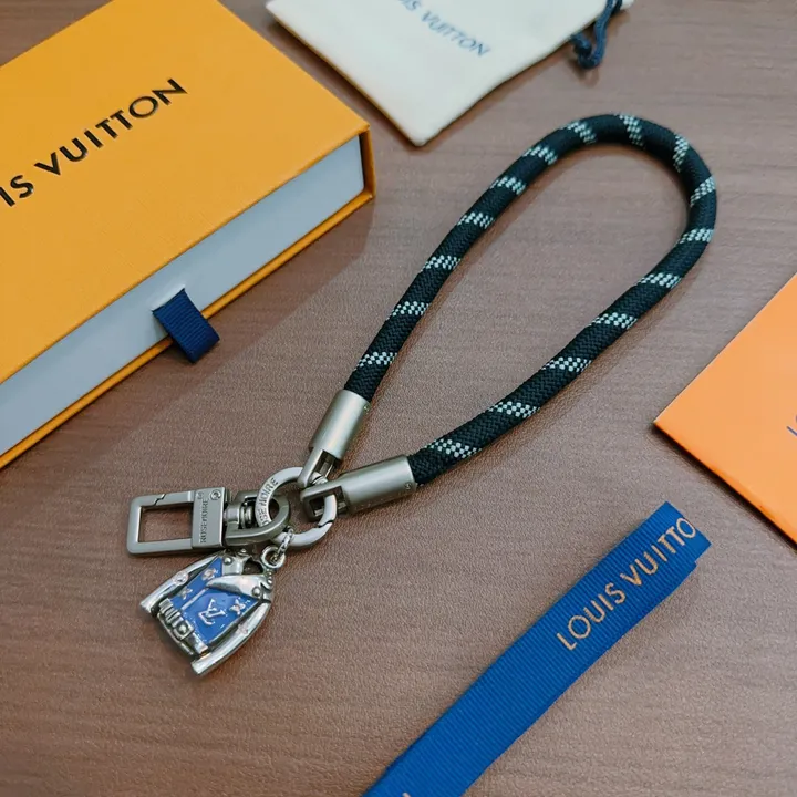 スーパーコピー ルイヴィトン キーホルダー