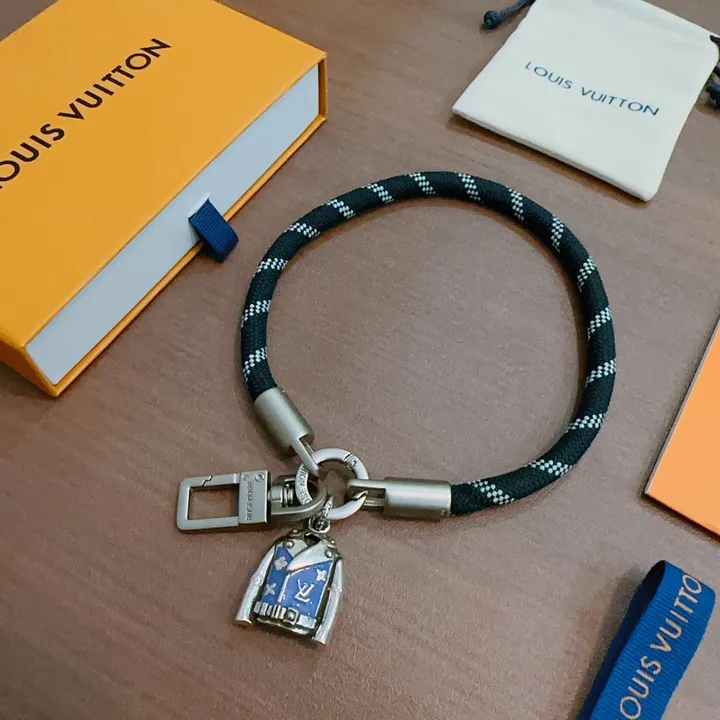 スーパーコピー ルイヴィトン キーホルダー