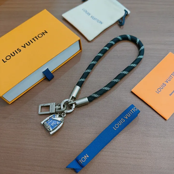 スーパーコピー ルイヴィトン キーホルダー