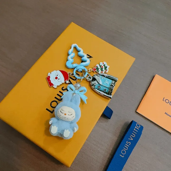 スーパーコピー ルイヴィトン キーホルダー