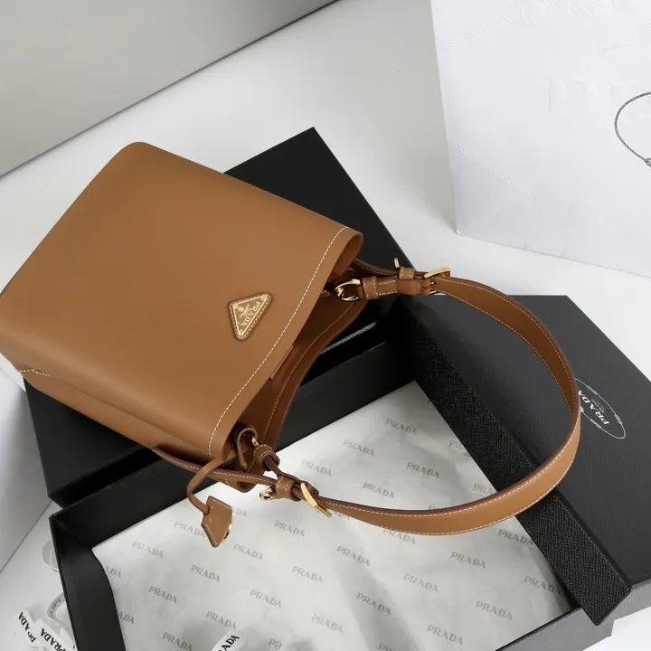 スーパーコピー ルイヴィトン キーホルダー