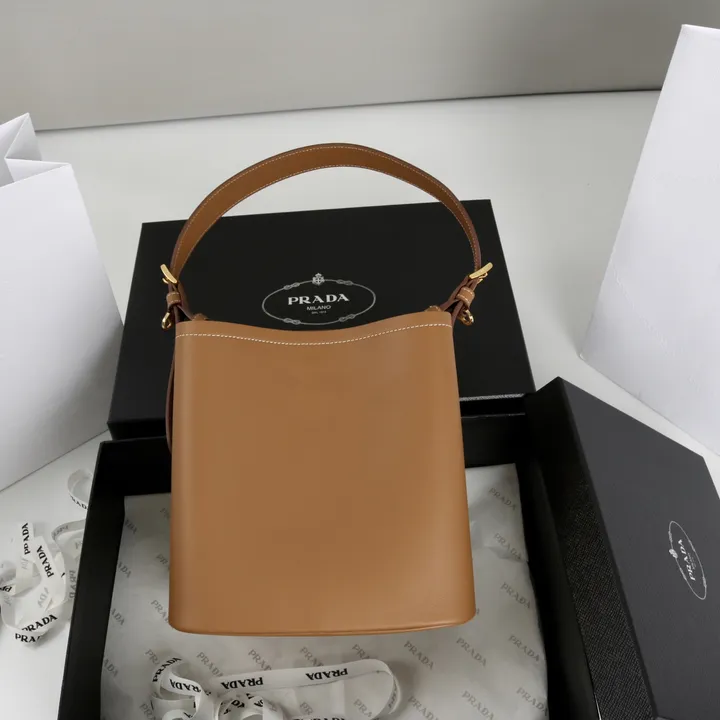 スーパーコピー ルイヴィトン キーホルダー