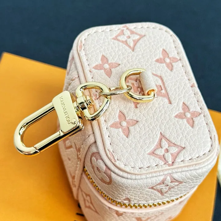 スーパーコピー ルイヴィトン キーホルダー