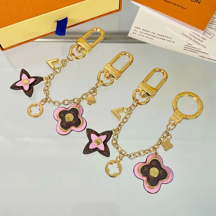 スーパーコピー ルイヴィトン キーホルダー