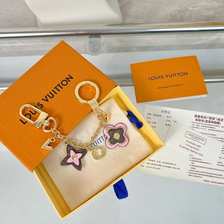 スーパーコピー ルイヴィトン キーホルダー