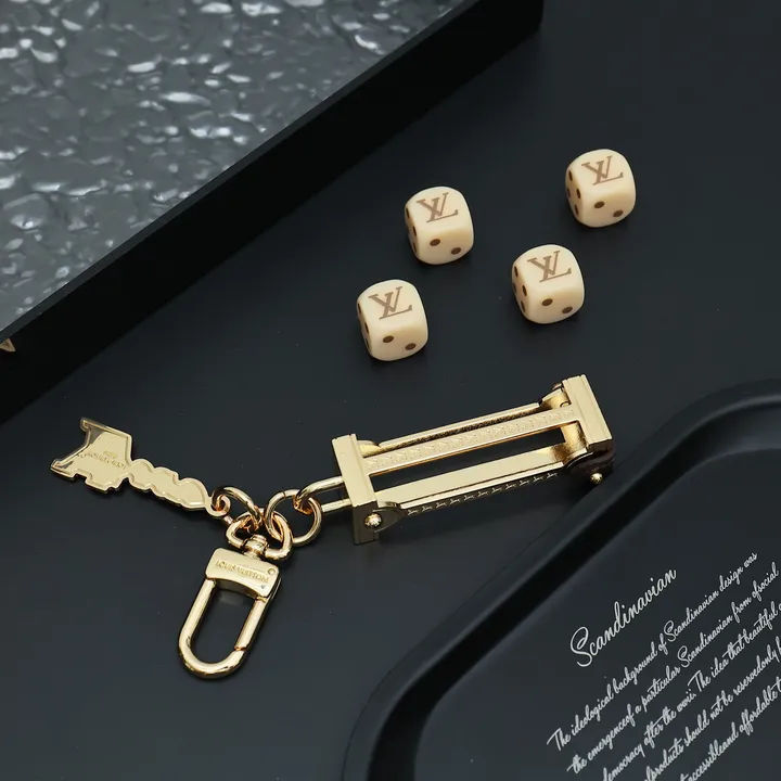 スーパーコピー ルイヴィトン キーホルダー