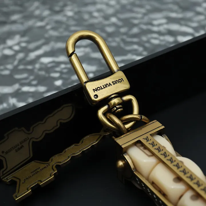 スーパーコピー ルイヴィトン キーホルダー