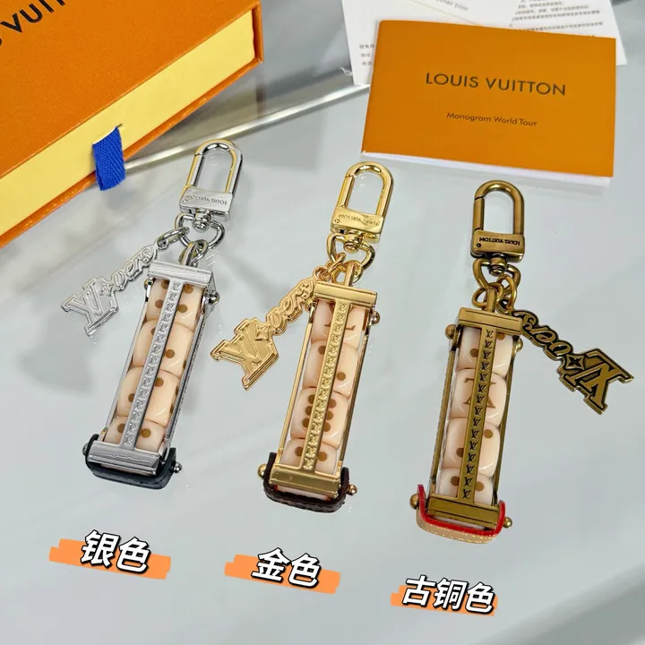 スーパーコピー ルイヴィトン キーホルダー