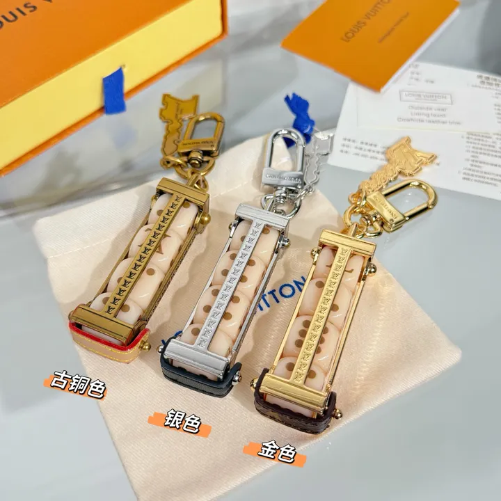 スーパーコピー ルイヴィトン キーホルダー