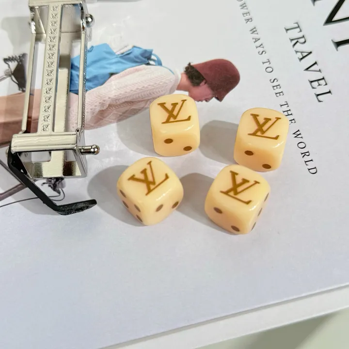 スーパーコピー ルイヴィトン キーホルダー