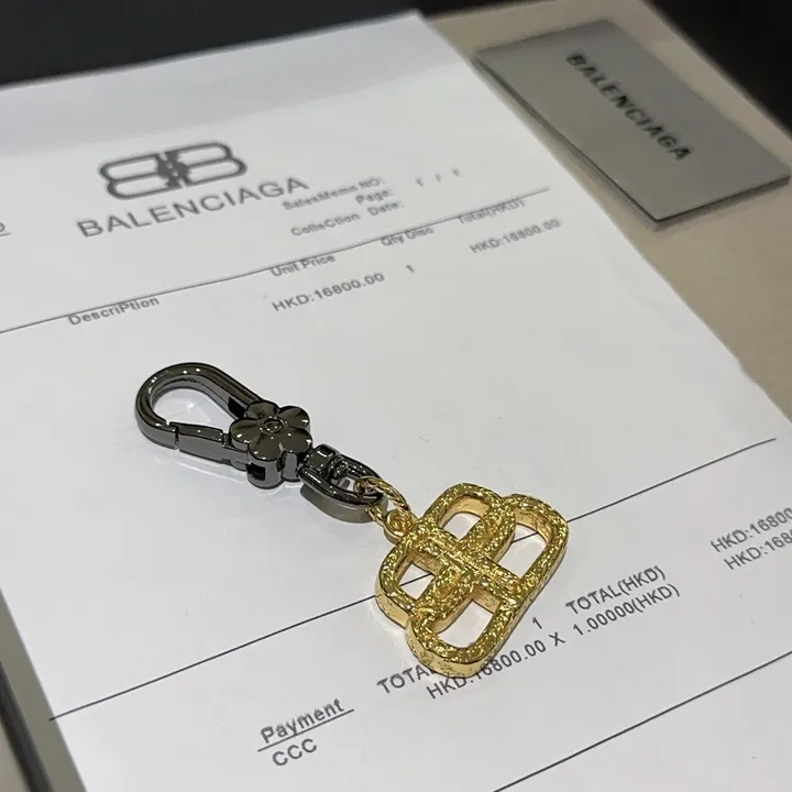 スーパーコピー バレンシアガ キーホルダー