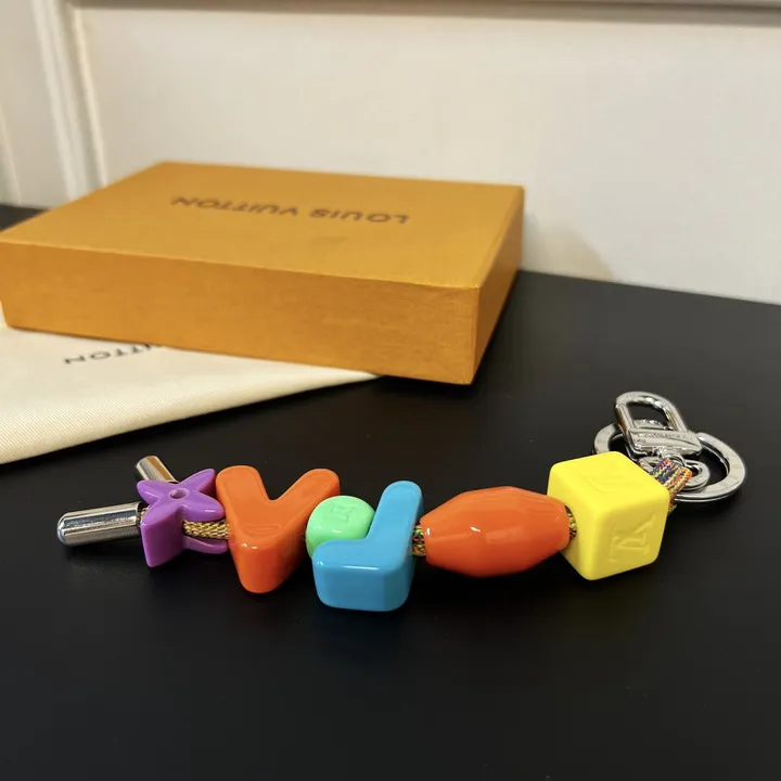 スーパーコピー ルイヴィトン キーホルダー