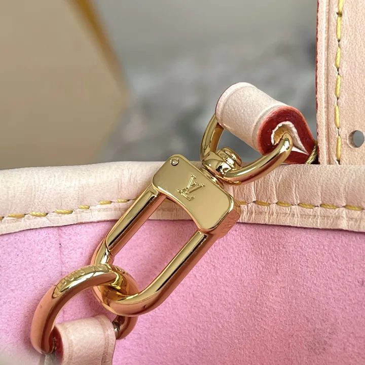 スーパーコピー ルイヴィトン キーホルダー