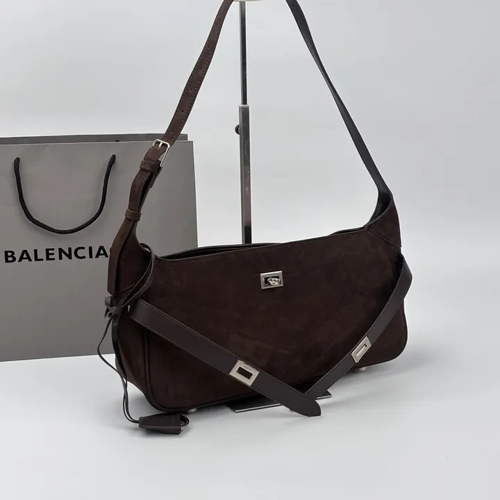 スーパーコピー バレンシアガ キーホルダー