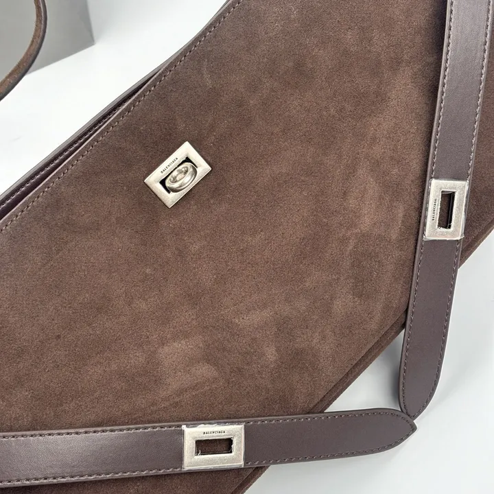 スーパーコピー バレンシアガ キーホルダー