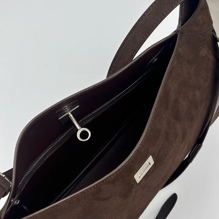 スーパーコピー バレンシアガ キーホルダー