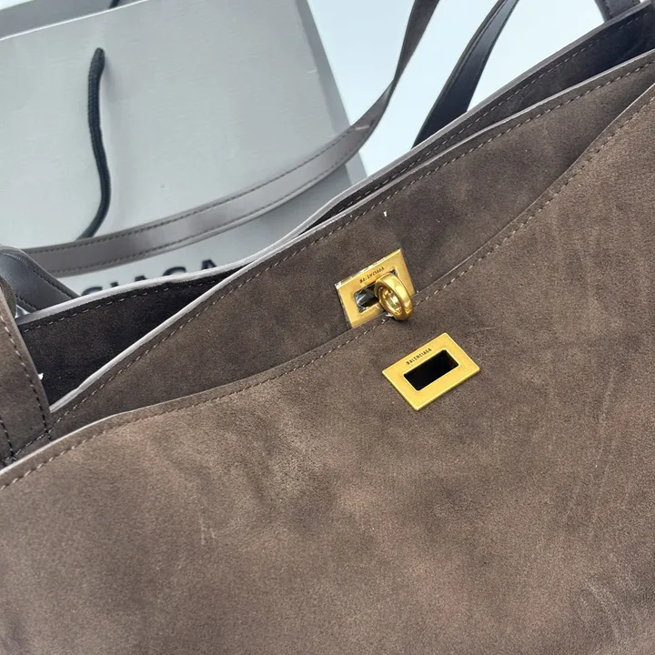 スーパーコピー バレンシアガ キーホルダー