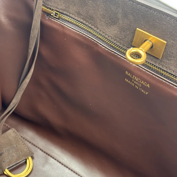 スーパーコピー バレンシアガ キーホルダー