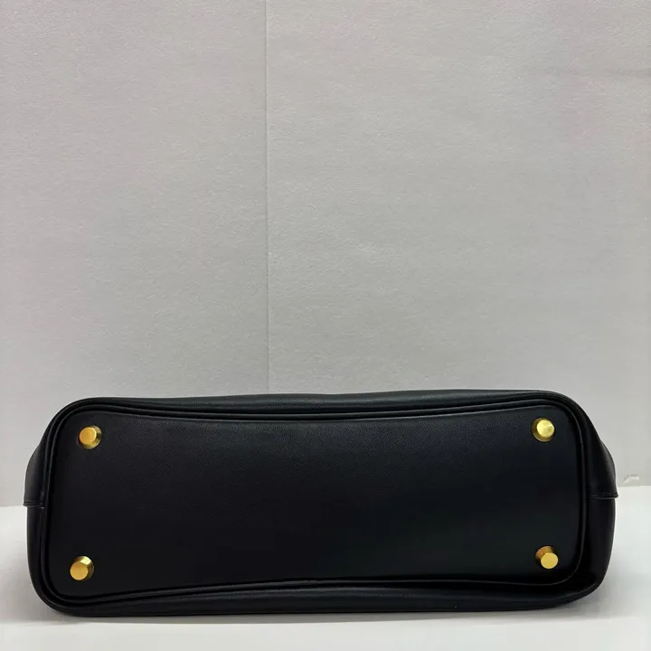 スーパーコピー バレンシアガ キーホルダー