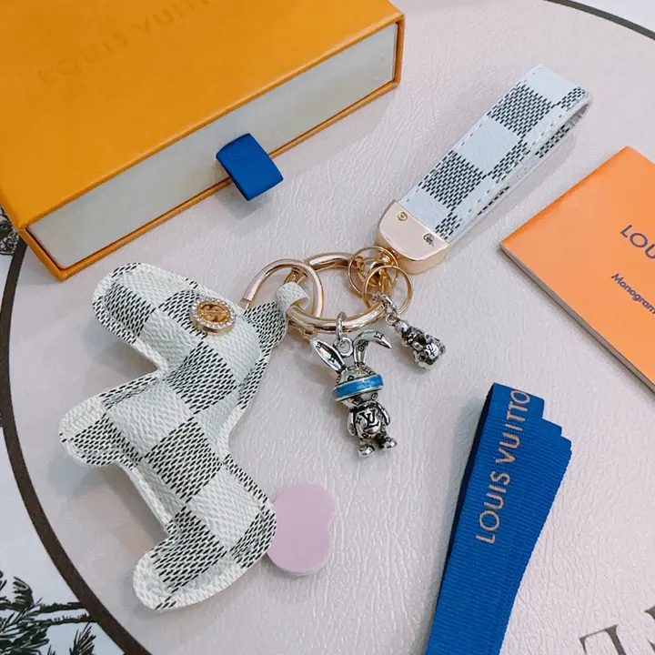 スーパーコピー ルイヴィトン キーホルダー