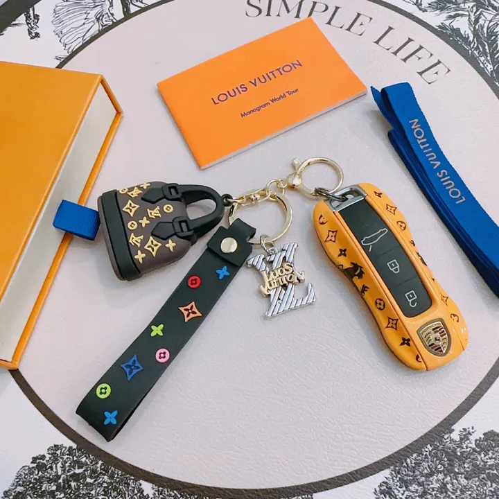 スーパーコピー ルイヴィトン キーホルダー