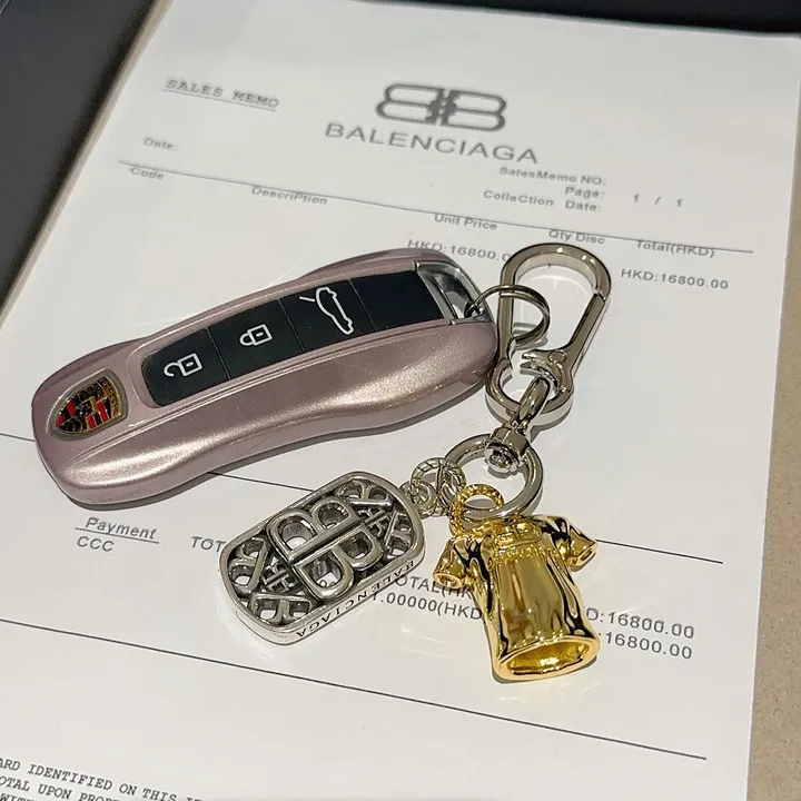 スーパーコピー バレンシアガ キーホルダー