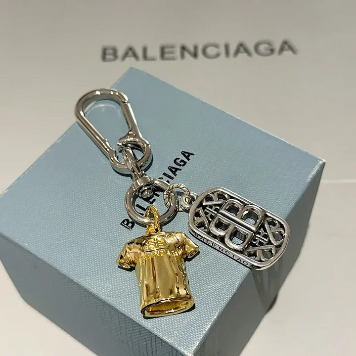 スーパーコピー バレンシアガ キーホルダー