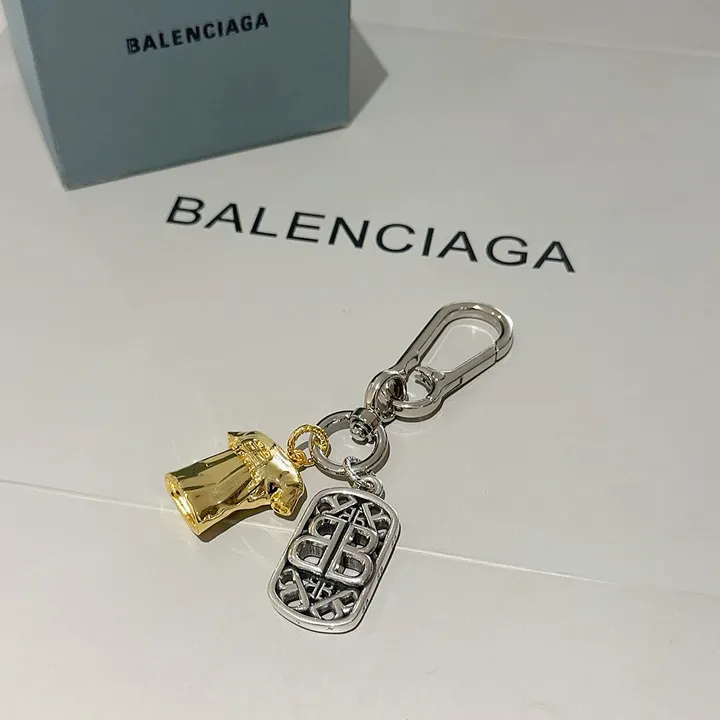 スーパーコピー バレンシアガ キーホルダー