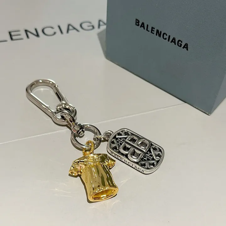 スーパーコピー バレンシアガ キーホルダー