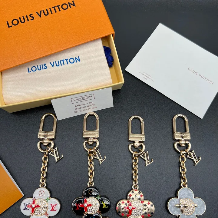 スーパーコピー ルイヴィトン キーホルダー
