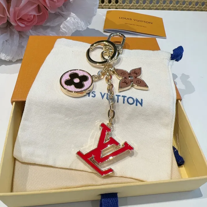 スーパーコピー ルイヴィトン キーホルダー