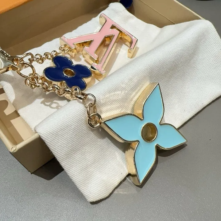 スーパーコピー ルイヴィトン キーホルダー