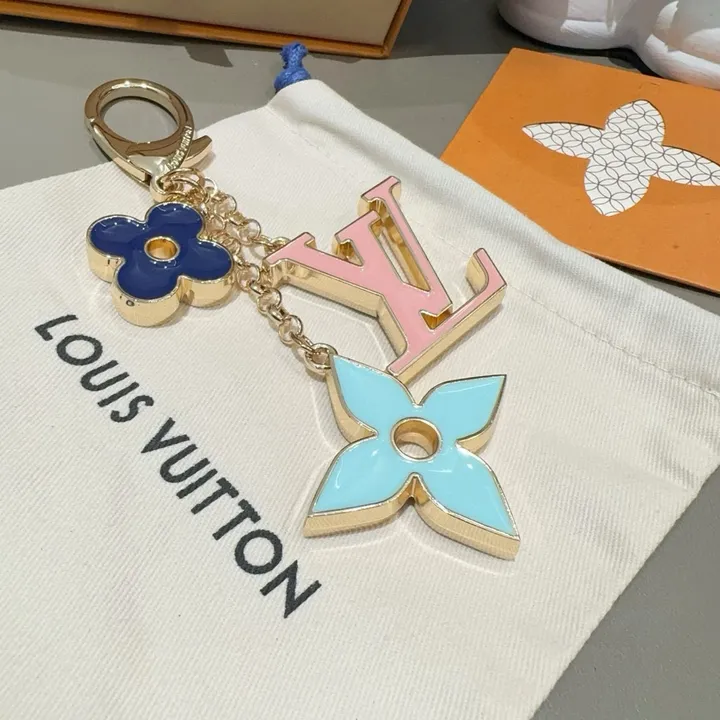 スーパーコピー ルイヴィトン キーホルダー