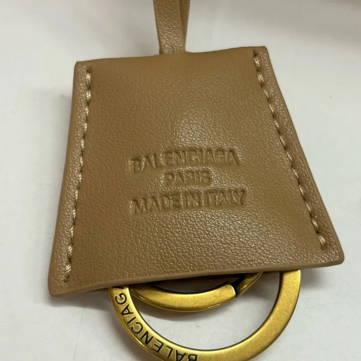 スーパーコピー バレンシアガ キーホルダー