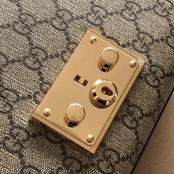 スーパーコピー ルイヴィトン キーホルダー