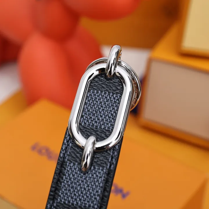 スーパーコピー ルイヴィトン キーホルダー