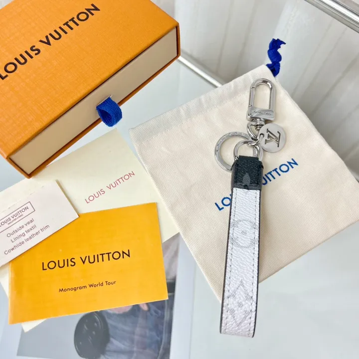 スーパーコピー ルイヴィトン キーホルダー