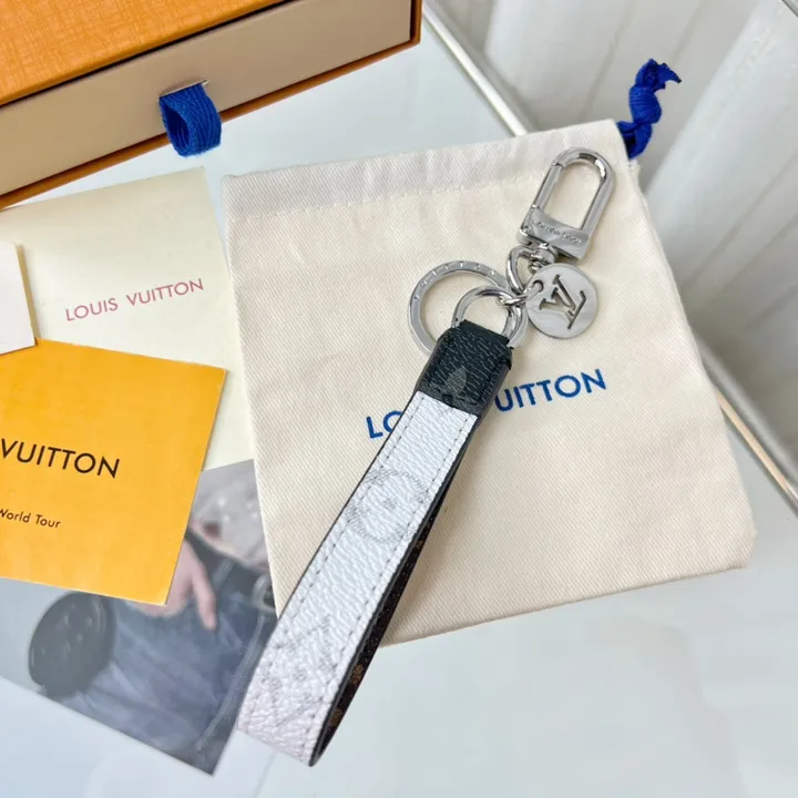 スーパーコピー ルイヴィトン キーホルダー