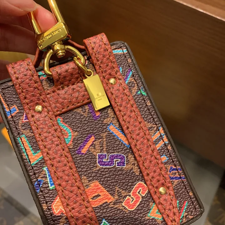 スーパーコピー ルイヴィトン キーホルダー