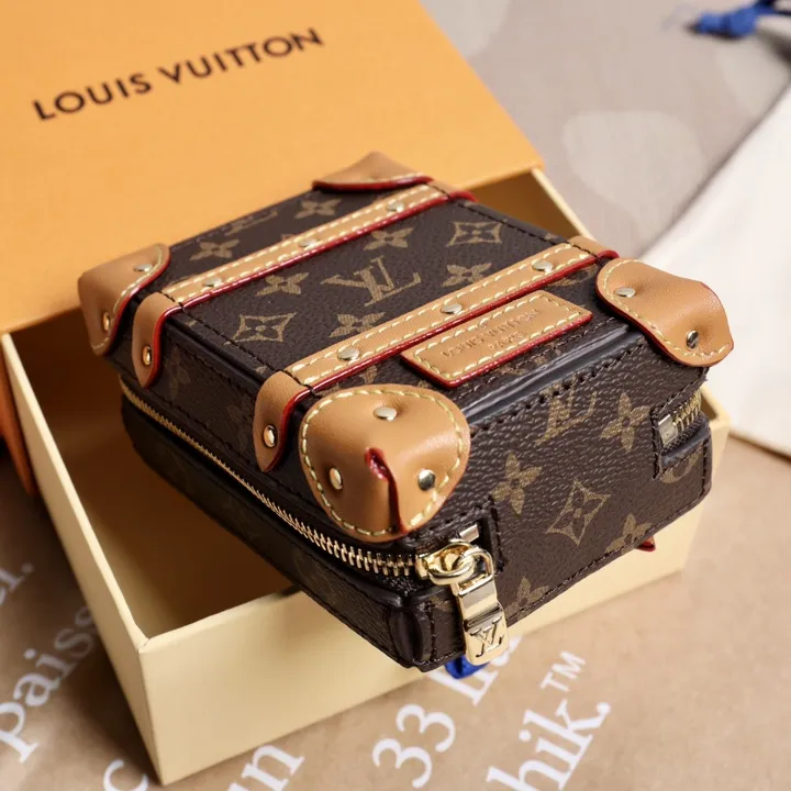 スーパーコピー ルイヴィトン キーホルダー