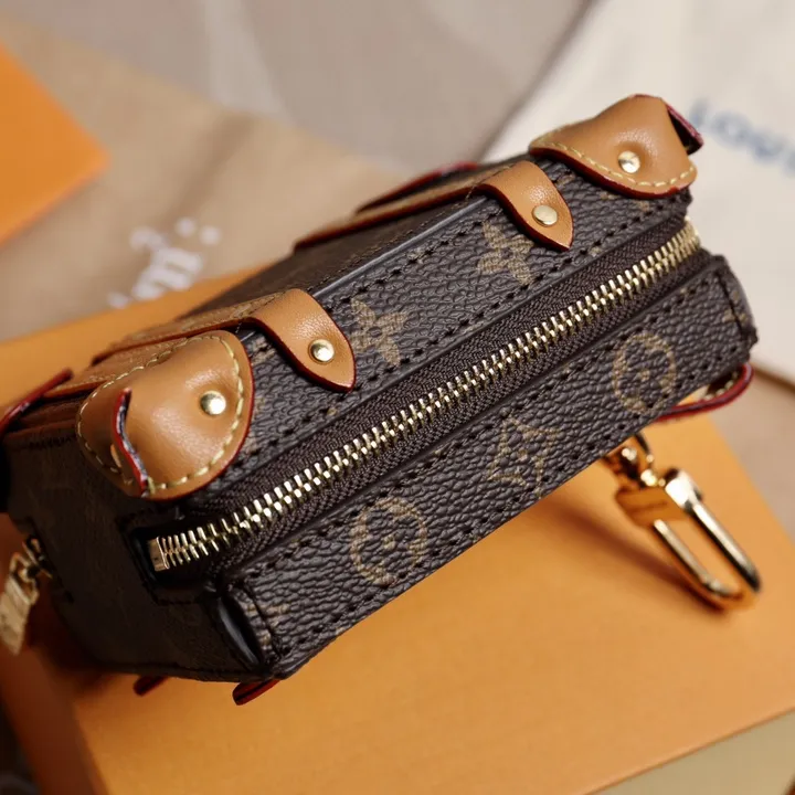 スーパーコピー ルイヴィトン キーホルダー