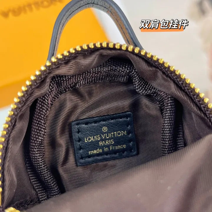 スーパーコピー ルイヴィトン キーホルダー