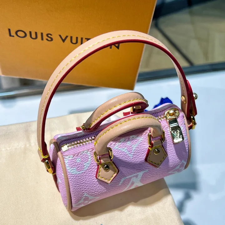 スーパーコピー ルイヴィトン キーホルダー